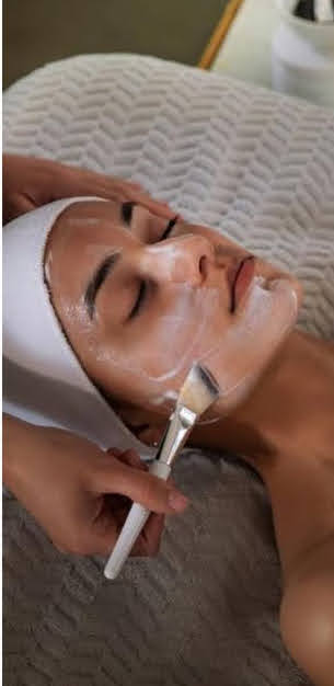 shampoing — produit esthétique pour soins du visage et maquillage